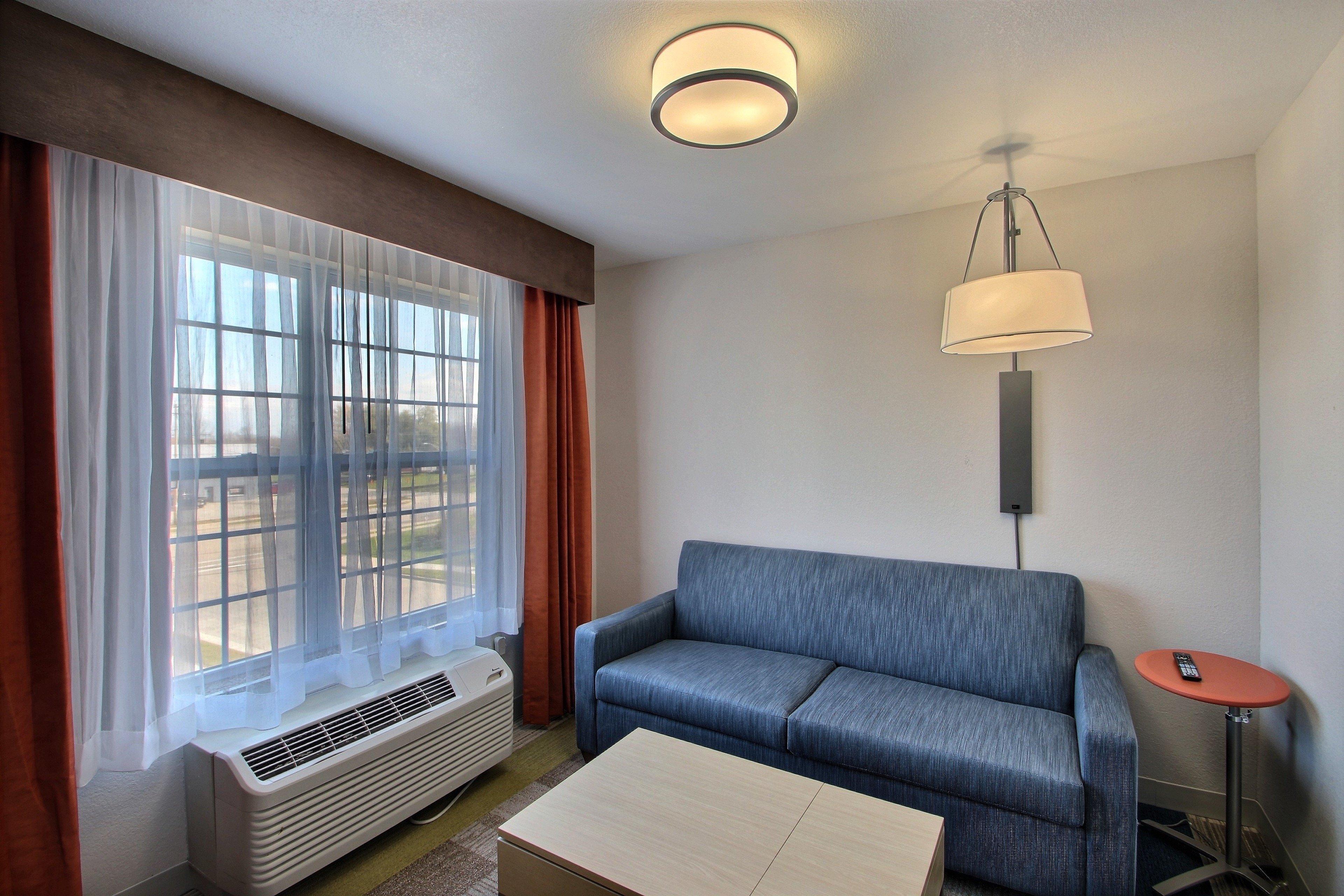 Holiday Inn Express Hotel & Suites Milwaukee Airport By Ihg Bagian luar foto