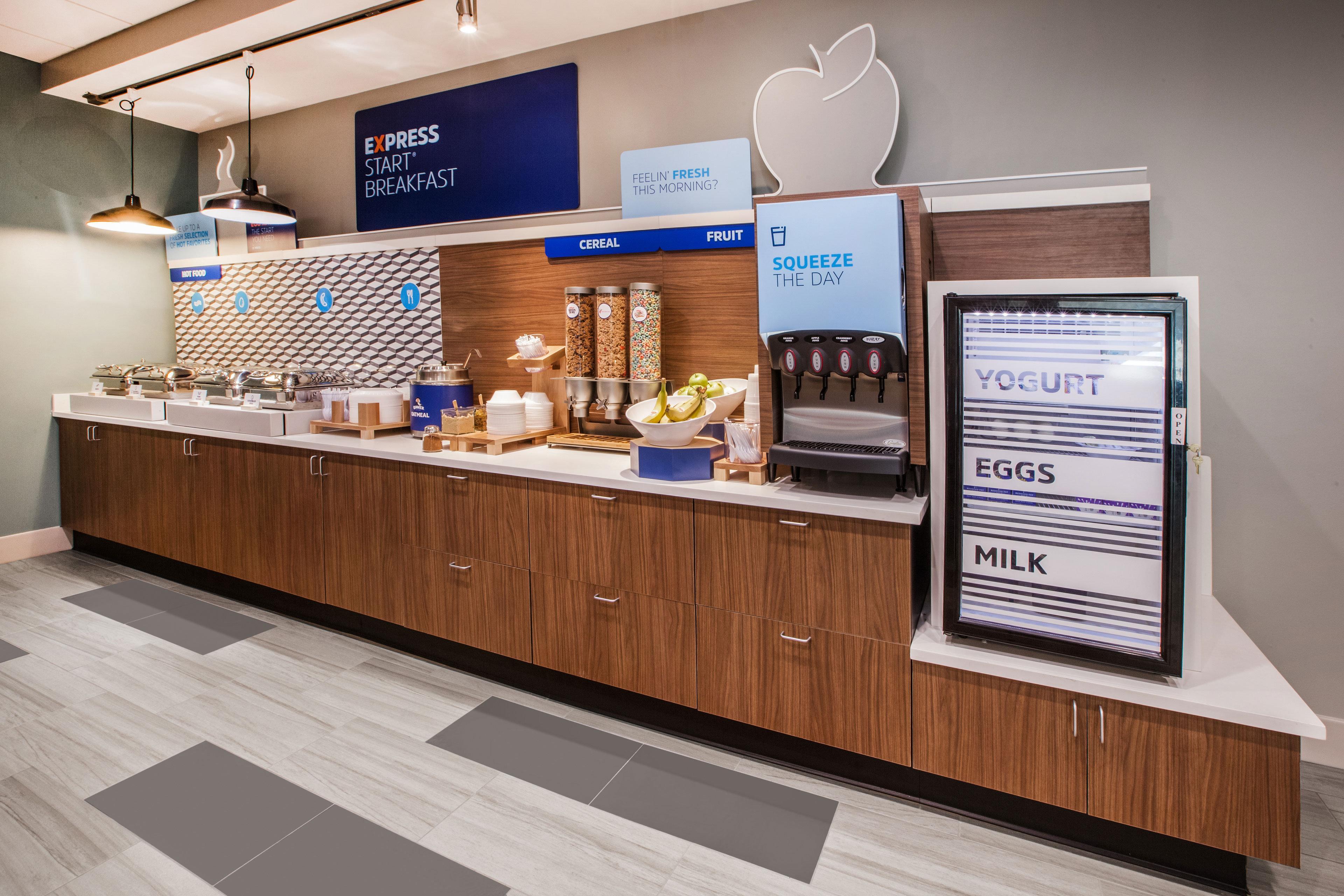 Holiday Inn Express Hotel & Suites Milwaukee Airport By Ihg Bagian luar foto
