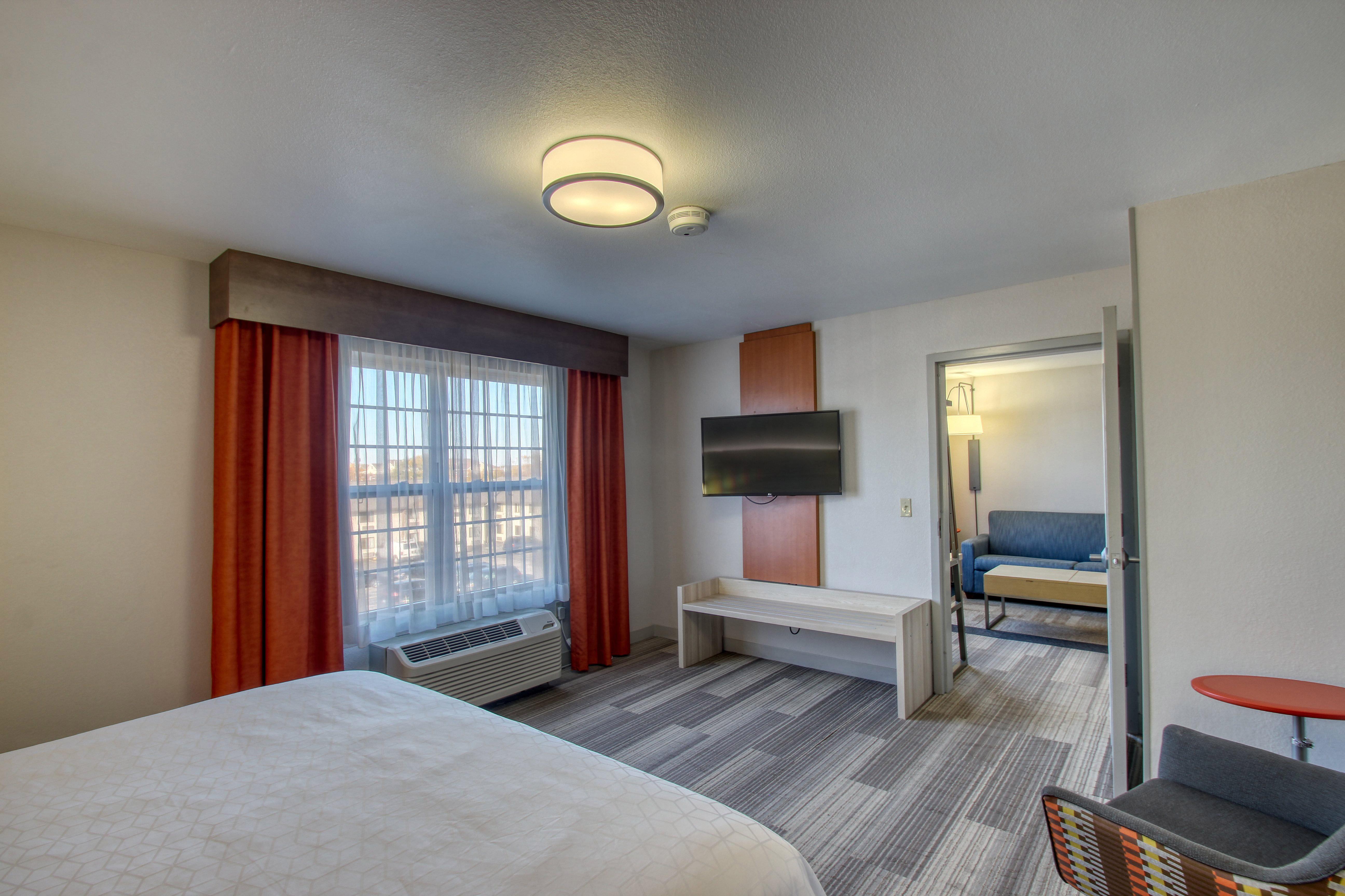 Holiday Inn Express Hotel & Suites Milwaukee Airport By Ihg Bagian luar foto