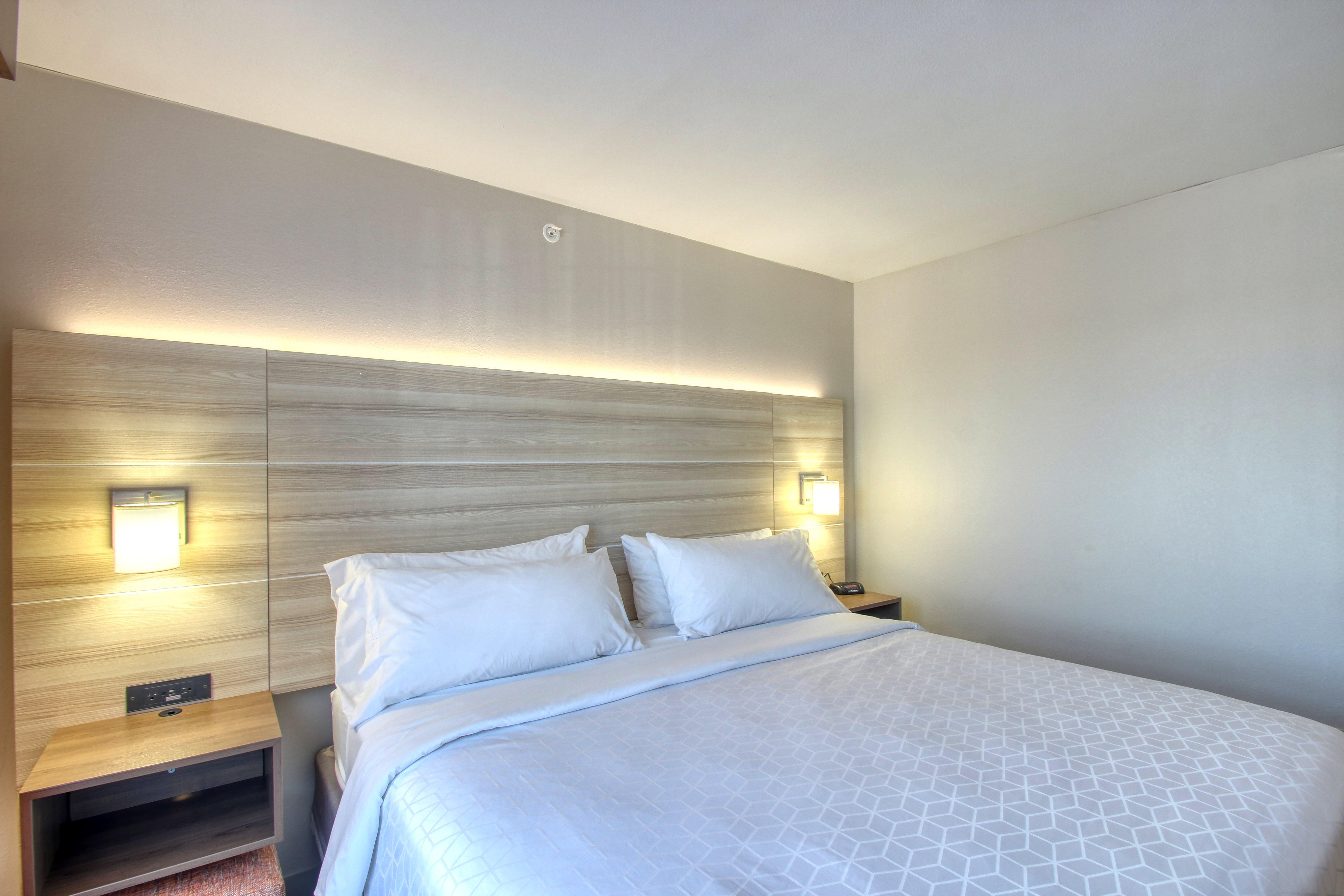 Holiday Inn Express Hotel & Suites Milwaukee Airport By Ihg Bagian luar foto