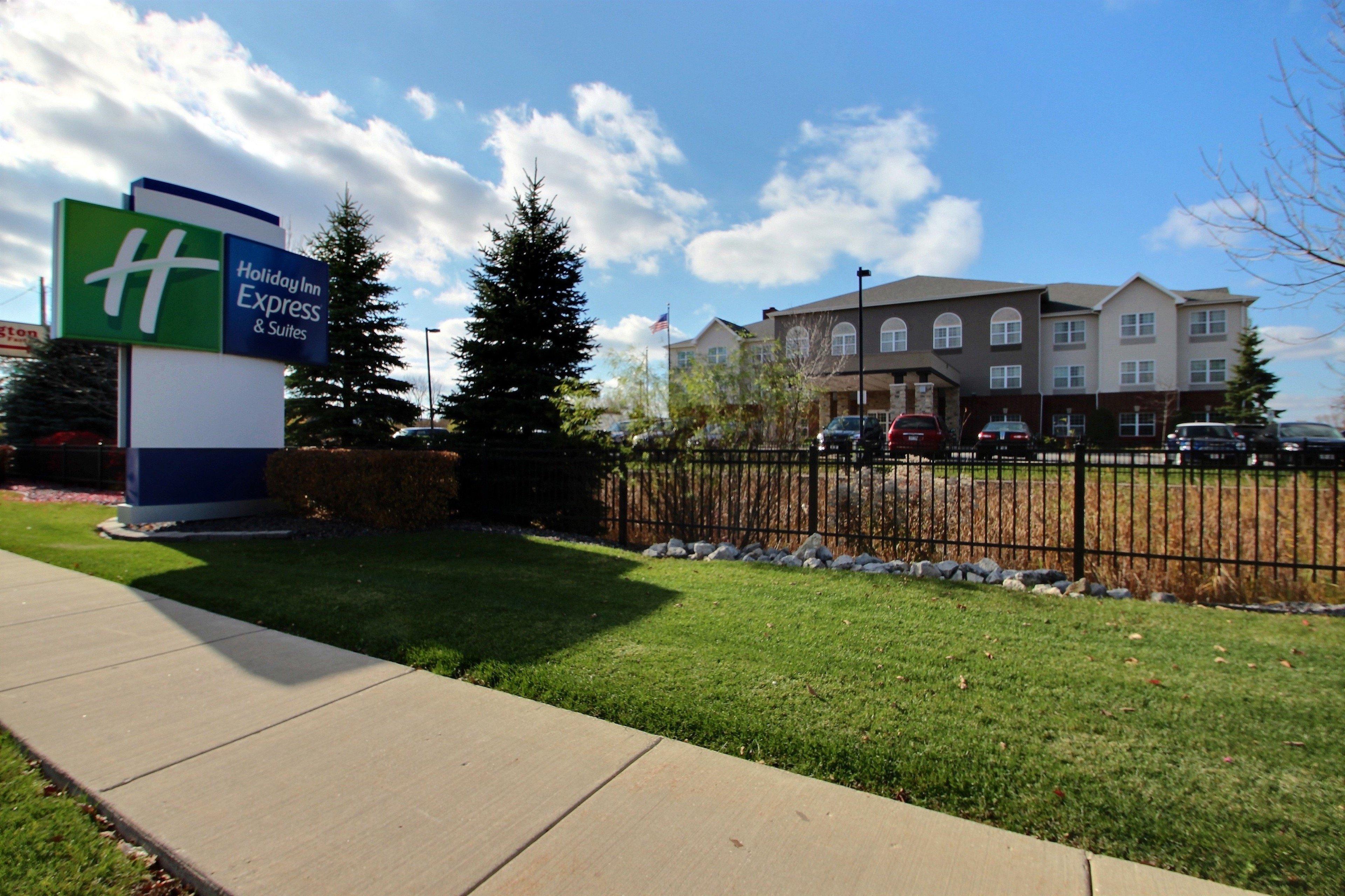 Holiday Inn Express Hotel & Suites Milwaukee Airport By Ihg Bagian luar foto